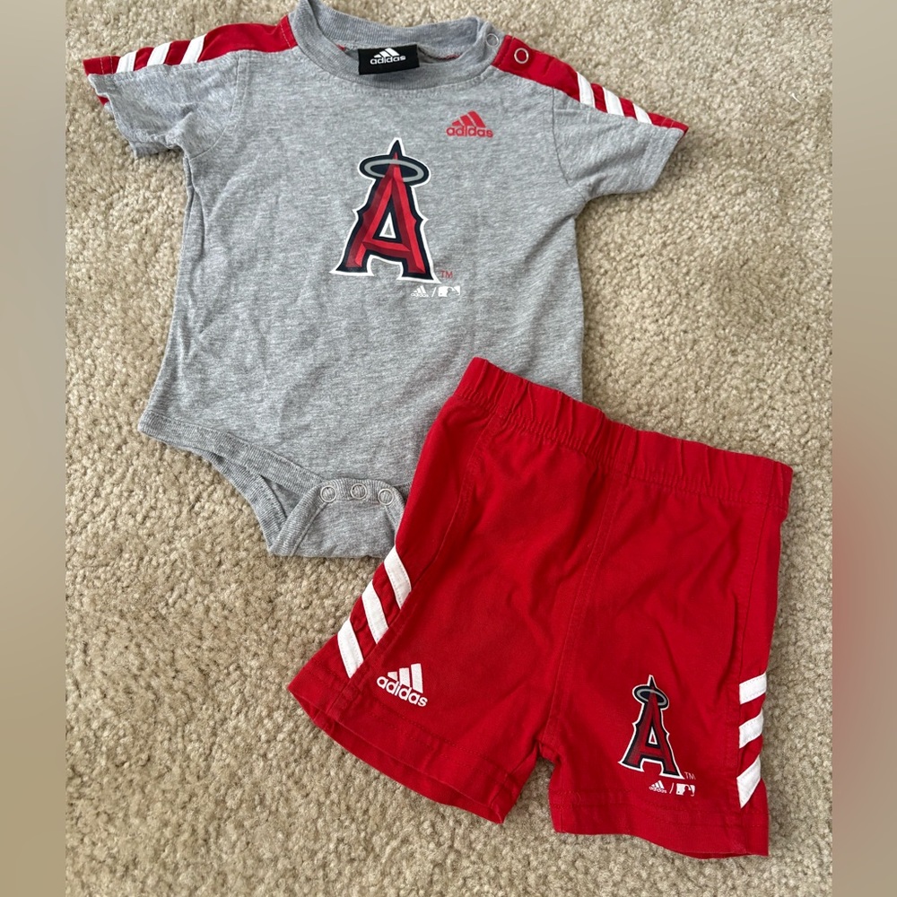 Adidas Baby Angels Bodysuit and Shorts Set.  3/6 months.  Excellent condition.